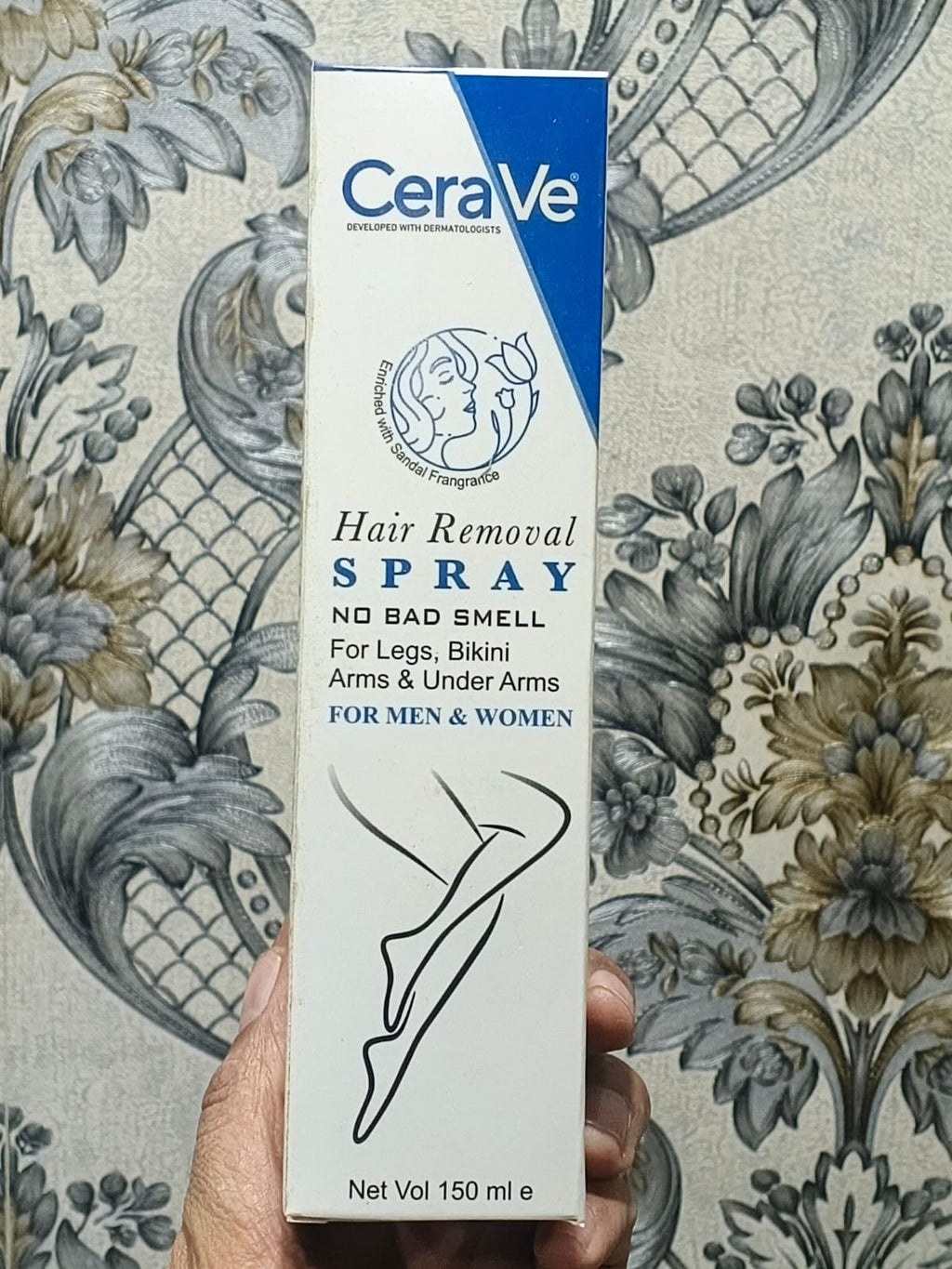 CeraVe Smooth Skin Hair Removal Spray – Gentle & Effective Hair Removal for Legs, Arms, Bikini & Underarms (150ml)