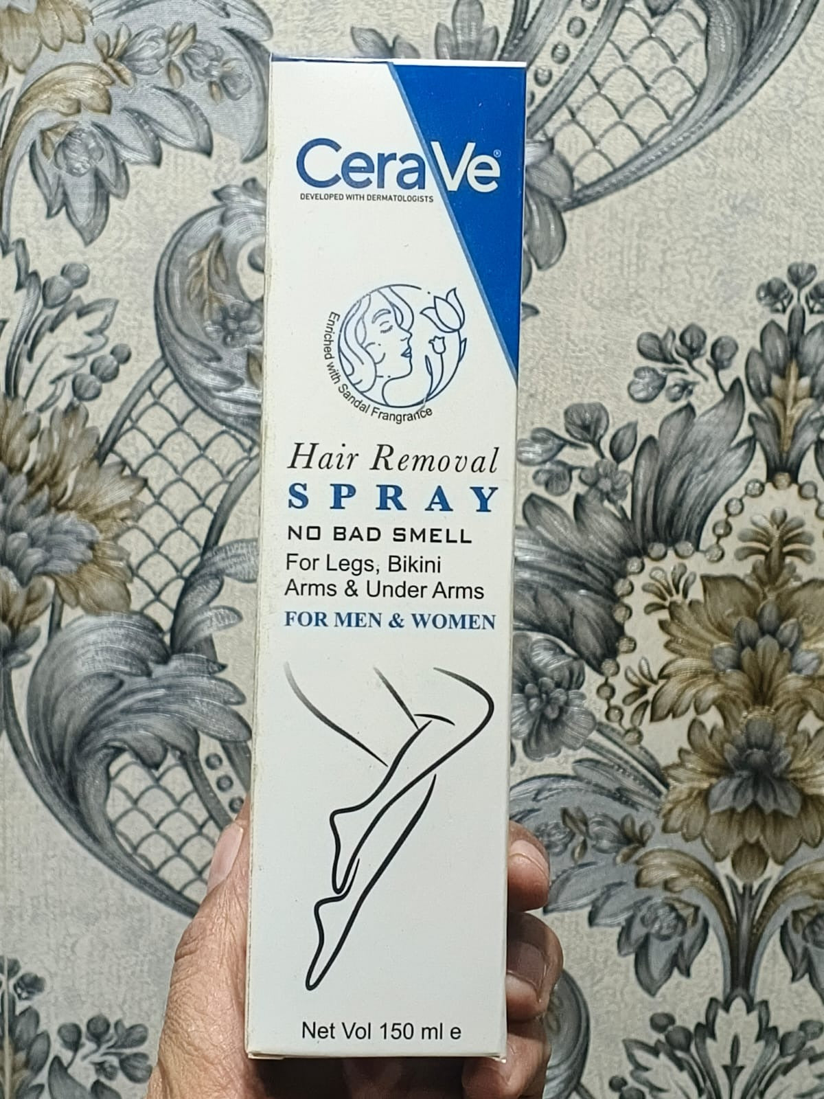 CeraVe Smooth Skin Hair Removal Spray – Gentle & Effective Hair Removal for Legs, Arms, Bikini & Underarms (150ml)